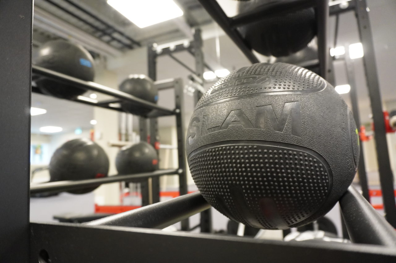 Slamball från Escape Fitness hos Jimmie Söderquist Massage & Träning