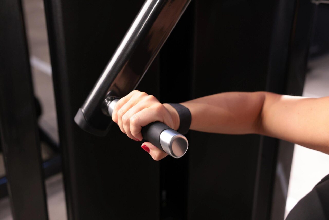 Insignia Dual-Axis Chest Press - Bild 6